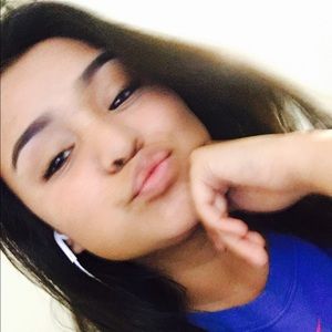 Meet your Posher, Fatima